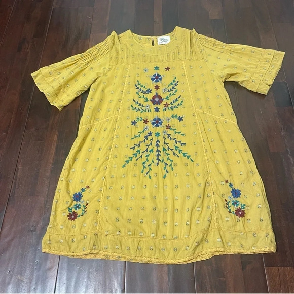 Oh My Stars Mustard Yellow Floral Embroidered Dress Women’s Size XL Boho Flowy - Picture 1 of 9